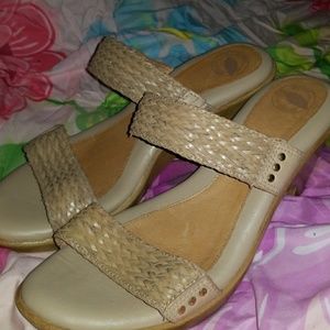 Nurture Wedge sandal. Size 8.5